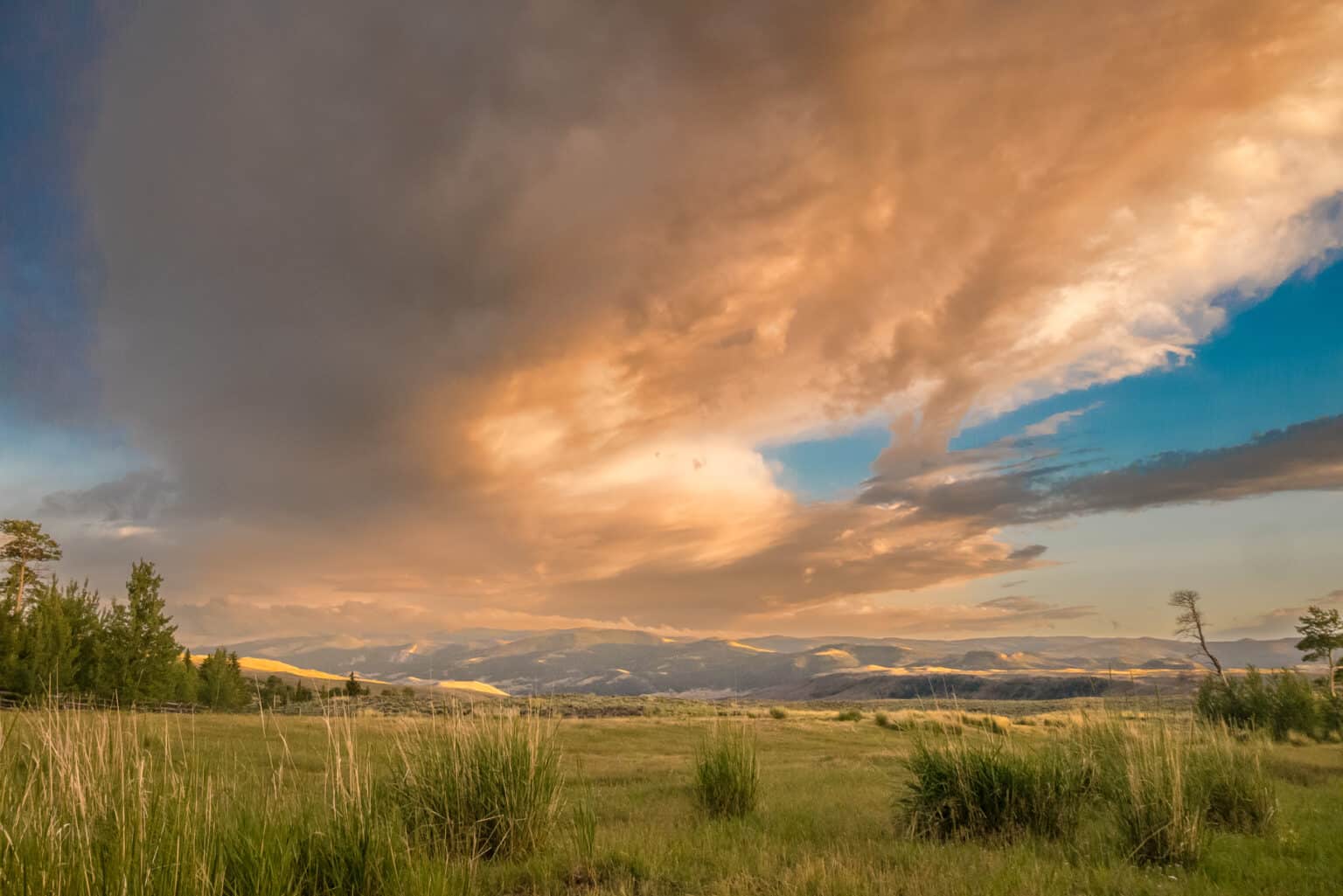 Unsurpassed Wyoming! Absaroka Ranch - ColdSnap Photography